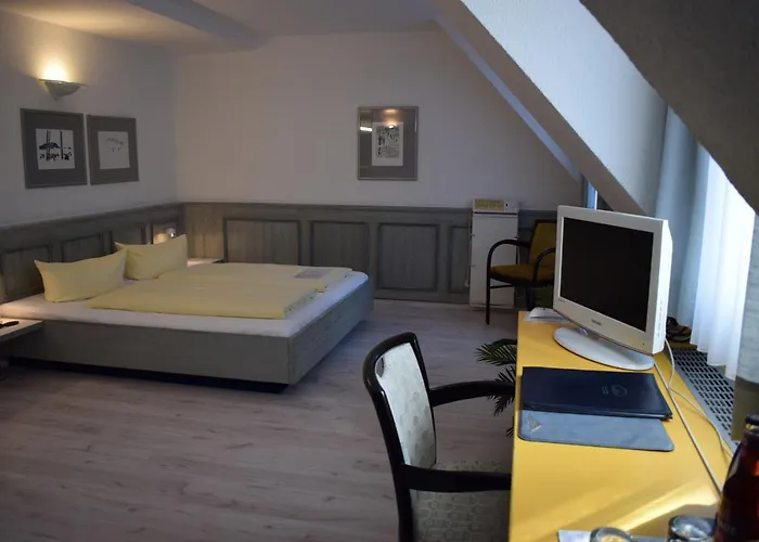 Avenue Hotel