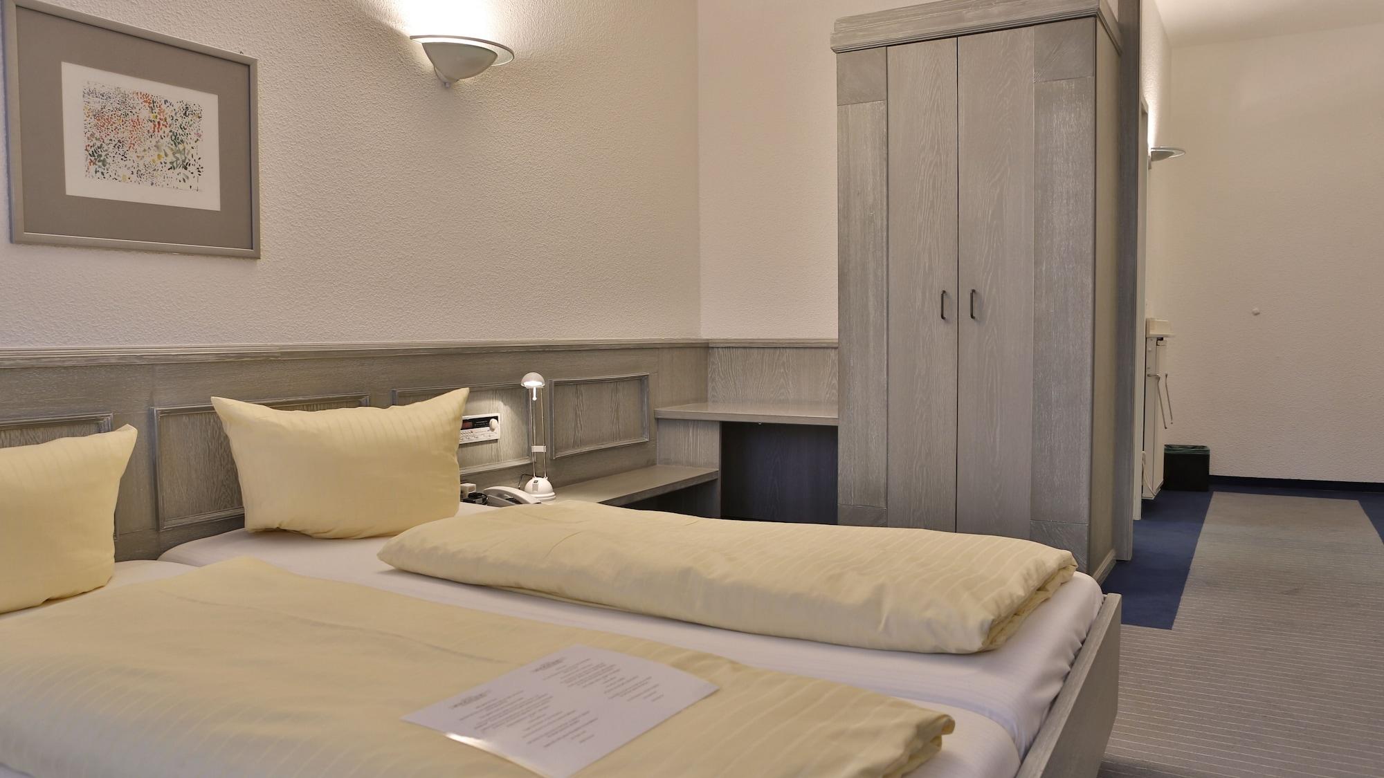 Hotel Avenue 3*