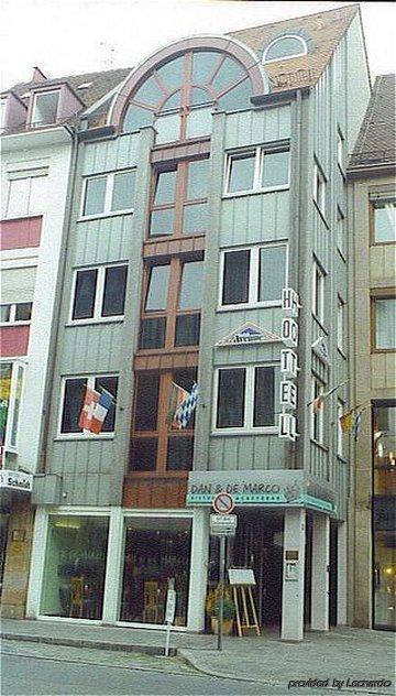 Avenue 3*